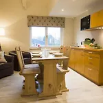Au Cheval Blanc - Appart-hotel 아파트호텔 3*