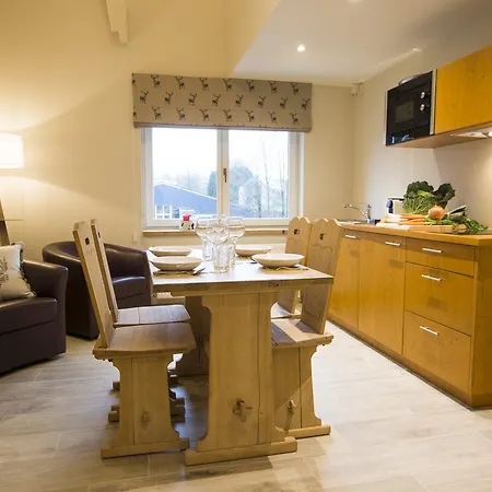 Au Cheval Blanc - De Montagne - 20 Personnes Aparthotel 3*