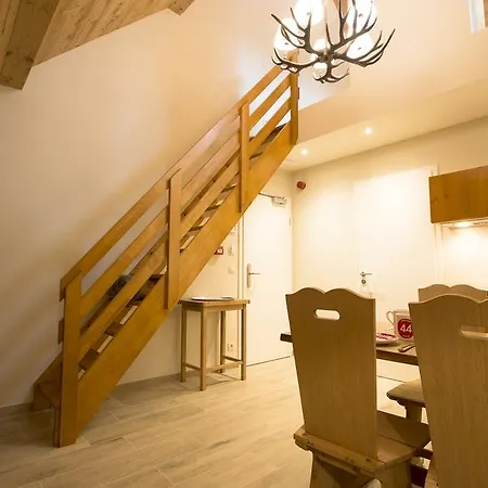 Ξενοδοχείο με διαμερίσματα Au Cheval Blanc - Appart-hotel Waimes